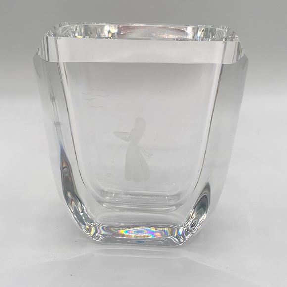 Skruf Signed Crystal Vase, etched. - Picture 1 of 7
